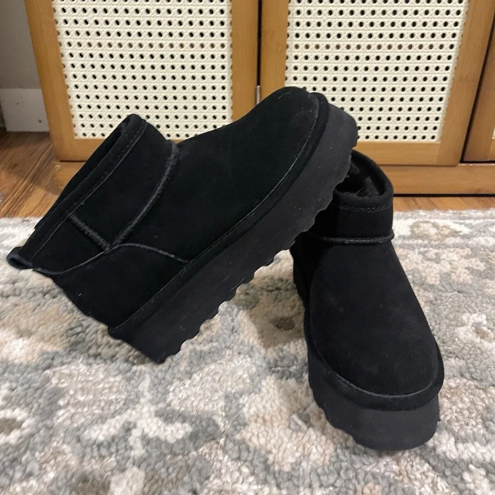 BearPaw 6 Retro Super Shorty Black Pull On‎ Platform Ankle Bootie Winter Slipper